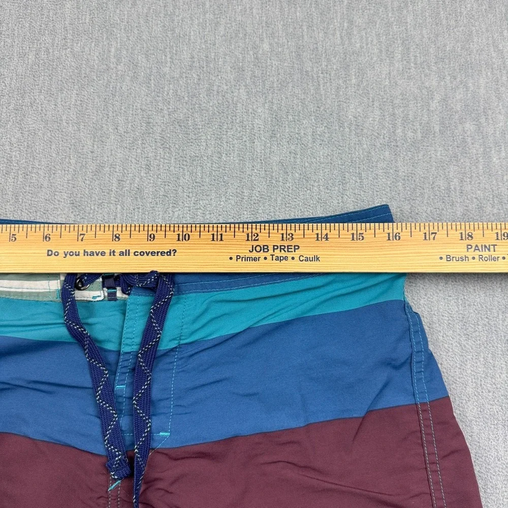 Patagonia Board Shorts Mens 32 Multicolor Stripes Wavefarer Swim Trunks 86558